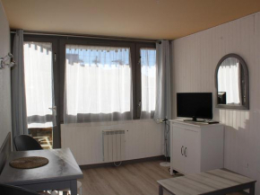 Studio 26m² lumineux, balcon sud, pied des pistes, 3-4 pers, commerces sur place - FR-1-181-2587